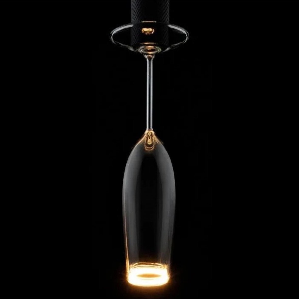 Décoration ampoule led exclusive anneau led en bas de couleur claire marque segula